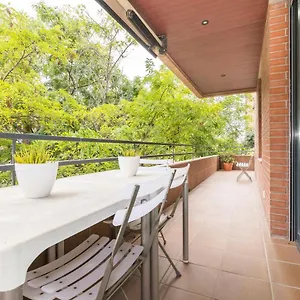 Apartment Guell, Barcelona