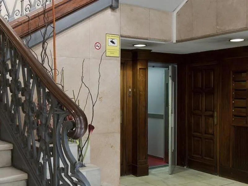 Amister Apartments Barcelona 0*,
