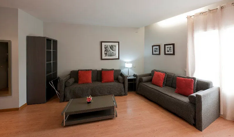 Amister Apartments Barcelona