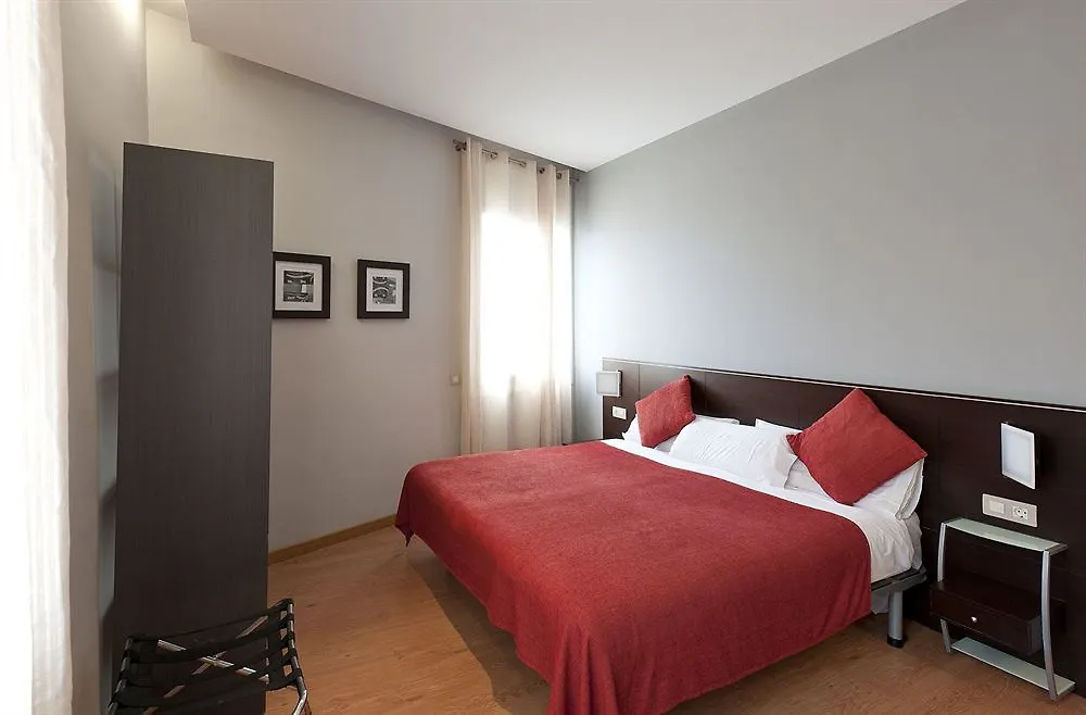 Amister Apartments Barcelona