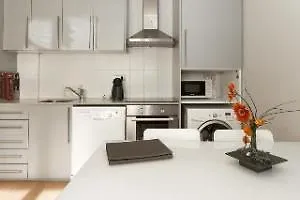 Amister Apartments Barcelona