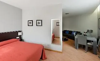 Amister Apartments Barcelona Spain