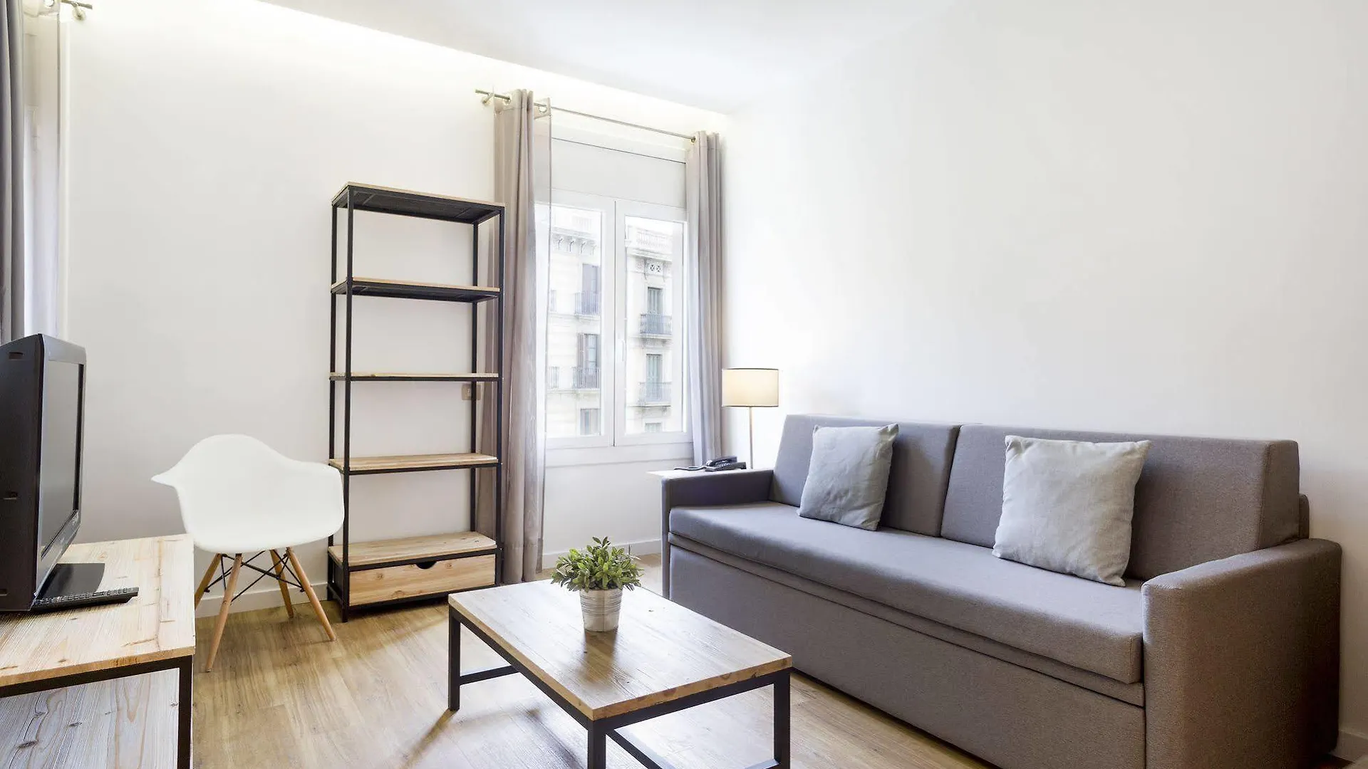 Amister Apartments Barcelona